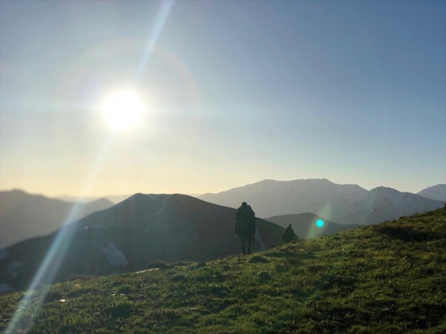 PKK’lı teröristlere ait 43 kış sığınağı imha edildi